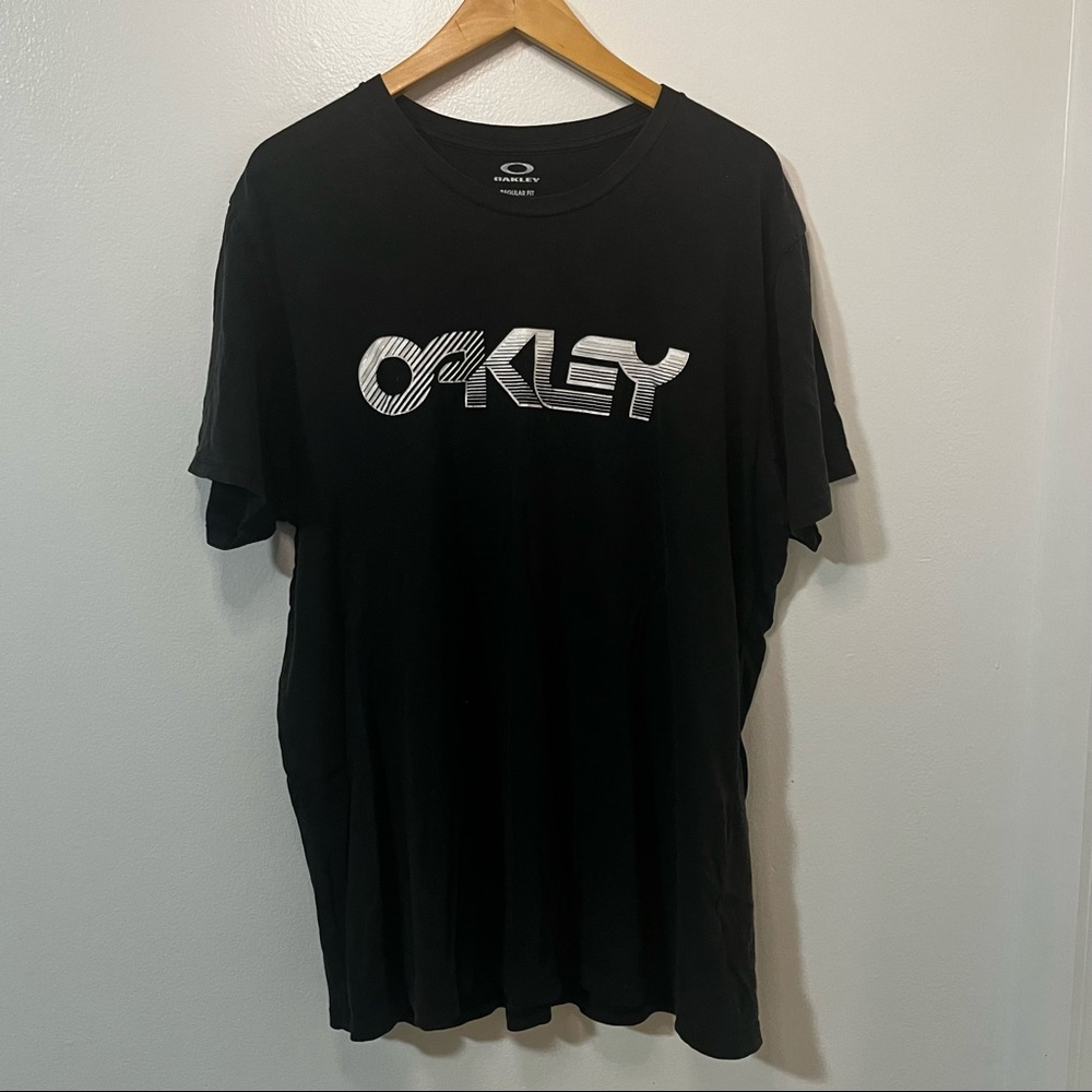🔥 Oakley Tee